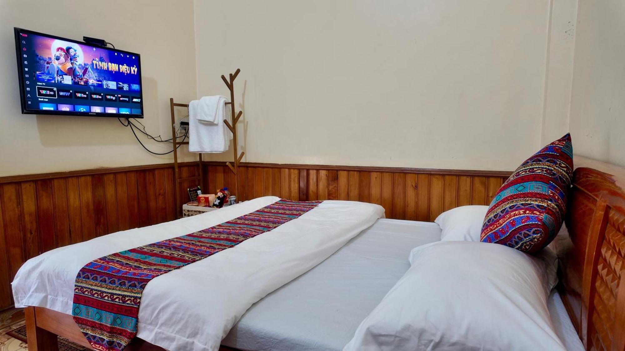 Lien Huong 145A Hotel Ha Giang Extérieur photo